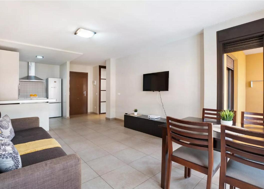 Be Happy 77 Apartment Arona  Exterior foto